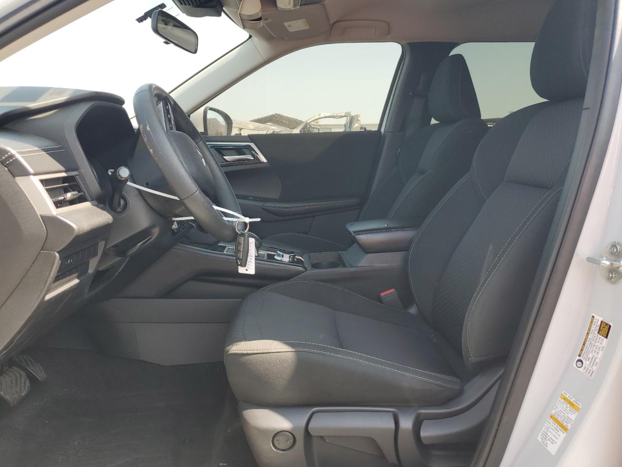 MITSUBISHI OUTLANDER ES