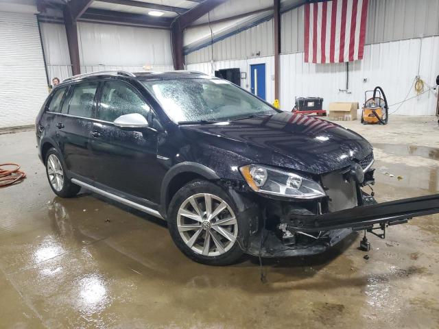 2017 VOLKSWAGEN GOLF ALLTR 3VWM17AUXHM520477