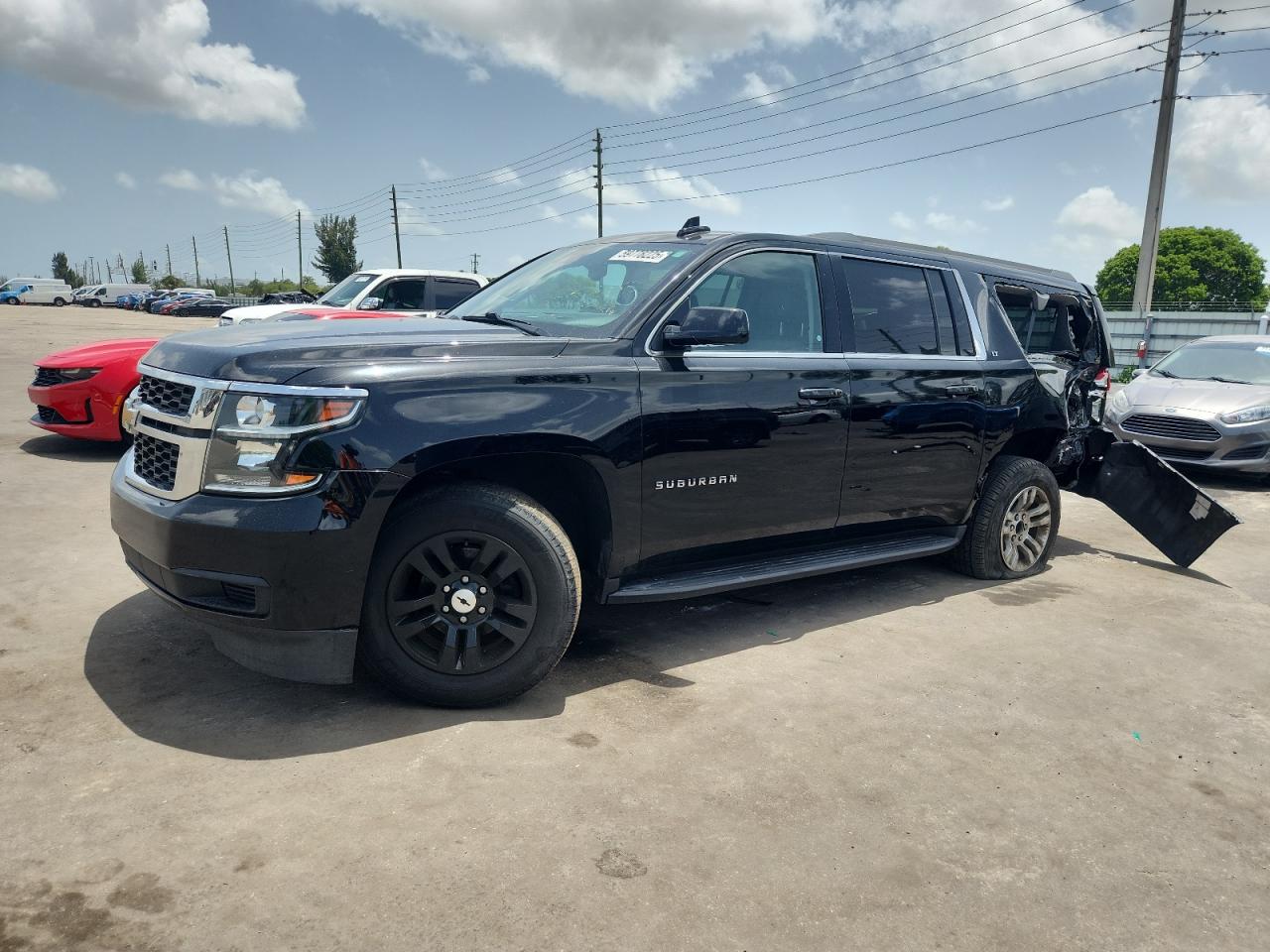 CHEVROLET SUBURBAN C1500 LT