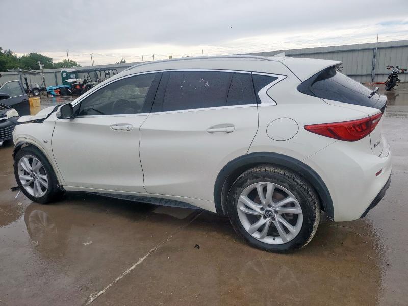 2018 INFINITI QX30 BASE SJKCH5CP2JA056283