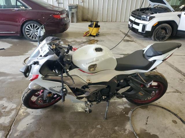 KAWASAKI ZX636 K 2025 white  gas JKBZXJK1XSA007829 photo #4