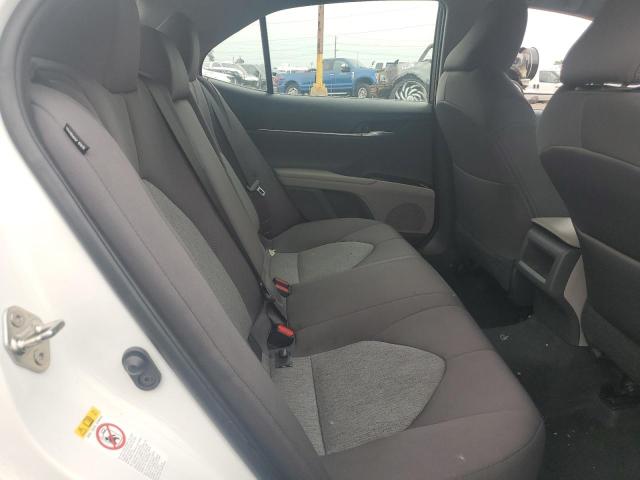 2018 TOYOTA CAMRY L 4T1B11HK1JU588160