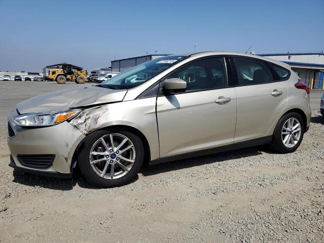 Vin: 1fadp3k24jl241126, lot: 62745215, ford focus se 2018 img_1