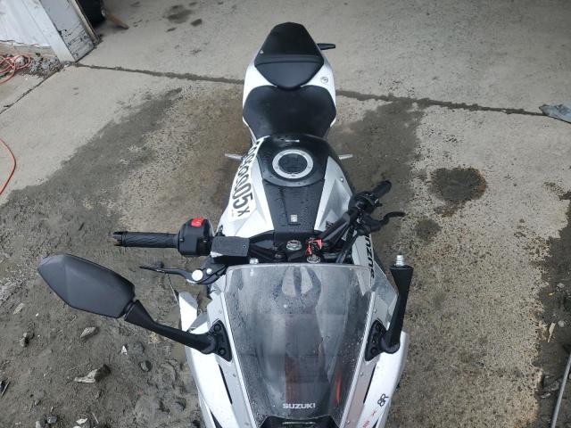 2024 SUZUKI GSX800 F JS1EM13B1R7104055