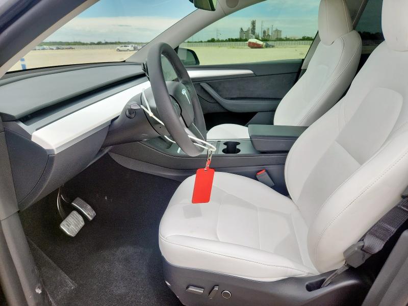 2024 TESLA MODEL Y 7SAYGAEE4RF194736