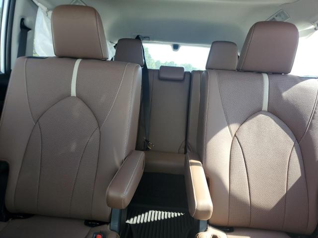 2024 TOYOTA GRAND HIGH 5TDAAAB54RS054542