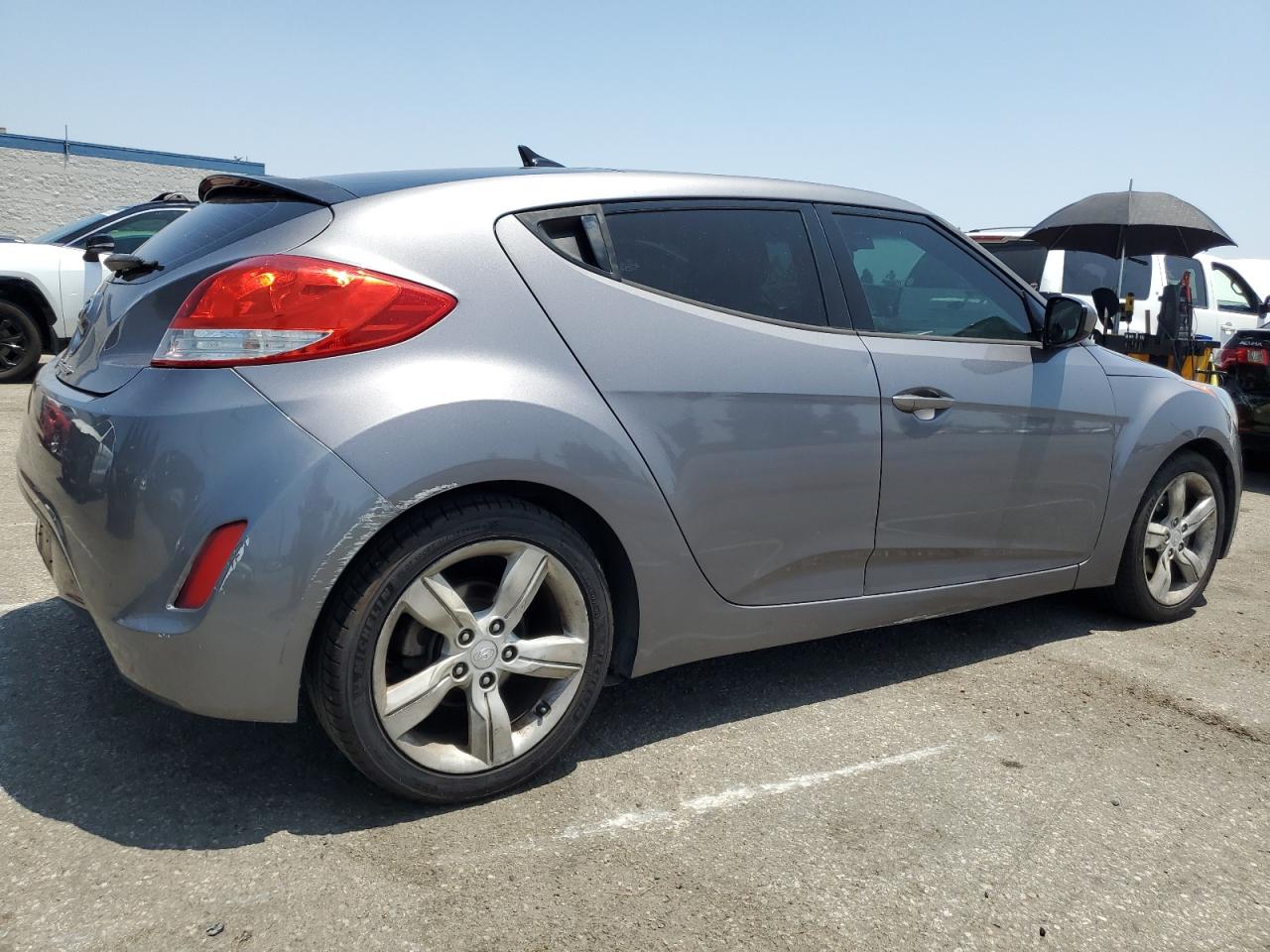 HYUNDAI VELOSTER