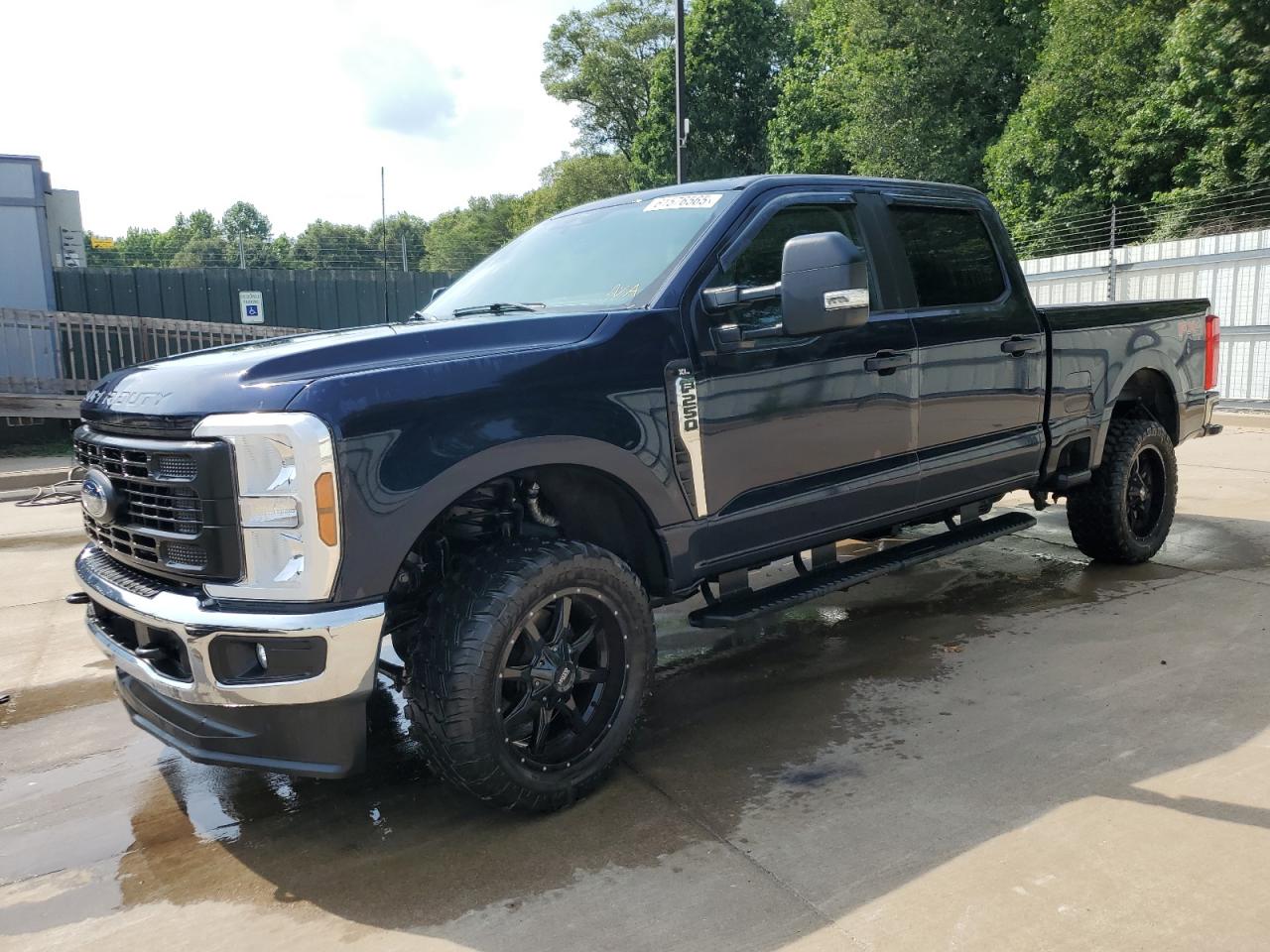 FORD F-250 SUPER DUTY