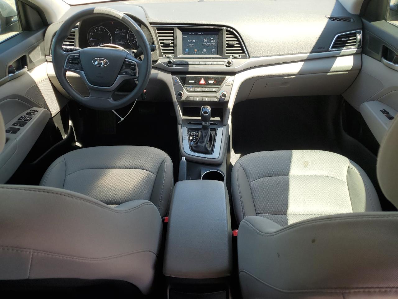 Hyundai Elantra se 2017