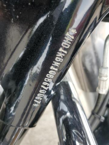2011 HARLEY-DAVIDSON FLHX 1HD1KBM10BB670067
