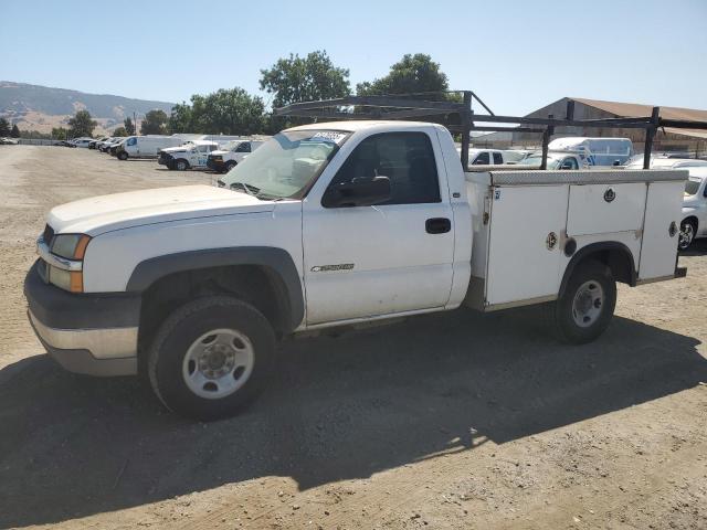 CHEVROLET SILVERADO 2003 white pickup gas 1GBHC24U53E236514 photo #1