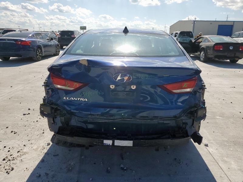 2018 HYUNDAI ELANTRA SE - 5NPD84LF4JH305670