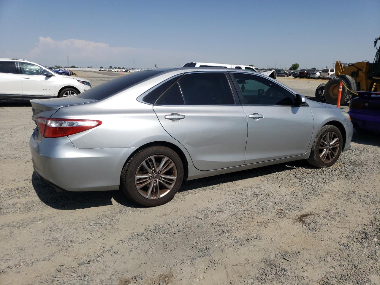 Toyota Camry le 2016