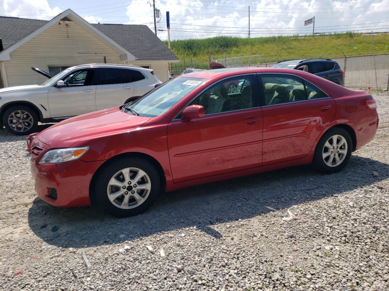 TOYOTA CAMRY BASE