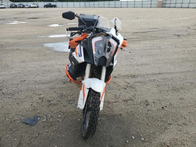 2023 KTM 1290 SUPER VBKV59402PM966499
