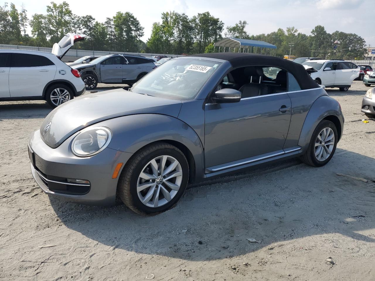 VOLKSWAGEN BEETLE