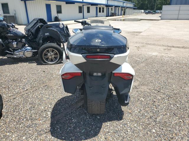 2016 CAN-AM SPYDER ROA 2BXREDD25GV002068
