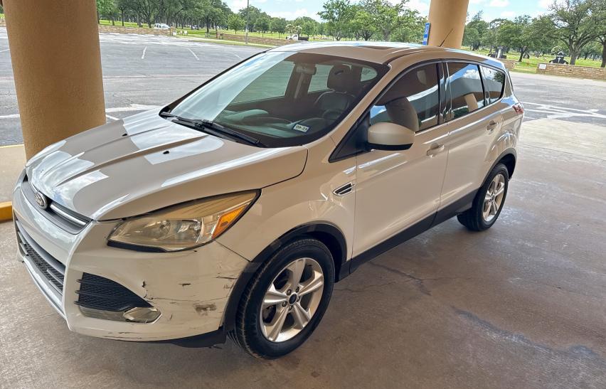 Vin: 1fmcu0g99fub32290, lot: 62738855, ford escape se 20152