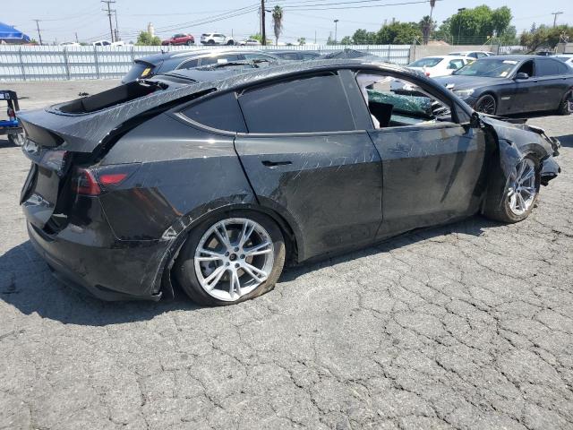 2024 TESLA MODEL Y 7SAYGDEE2RA237856
