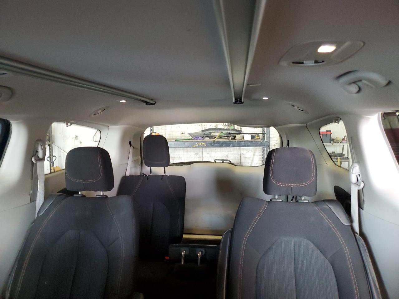 CHRYSLER PACIFICA TOURING