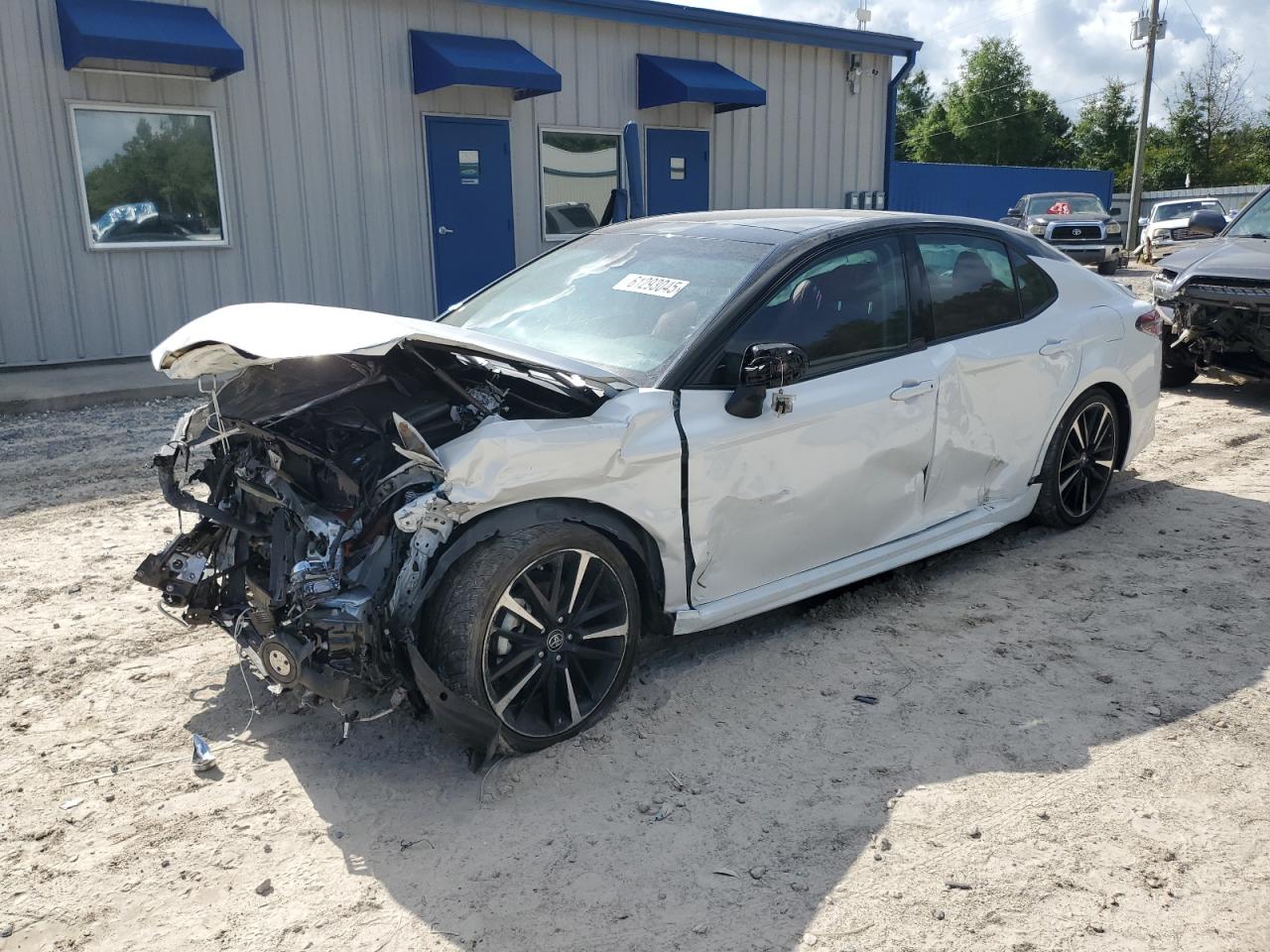 TOYOTA CAMRY XSE