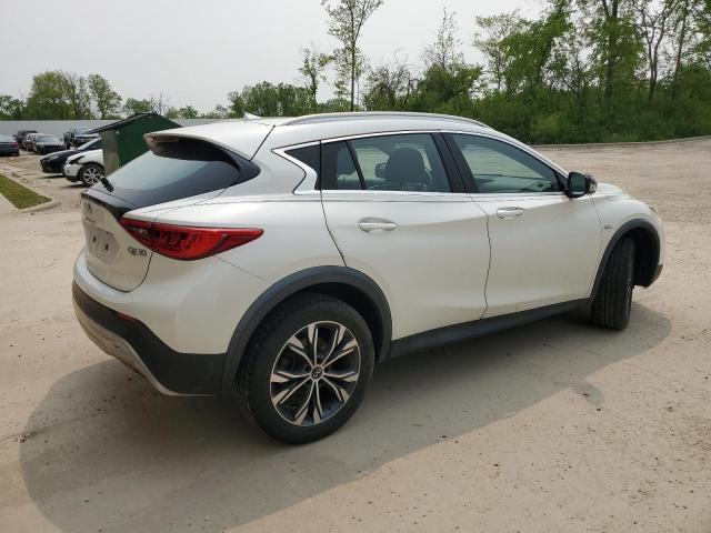 2017 INFINITI QX30 BASE SJKCH5CR1HA035131