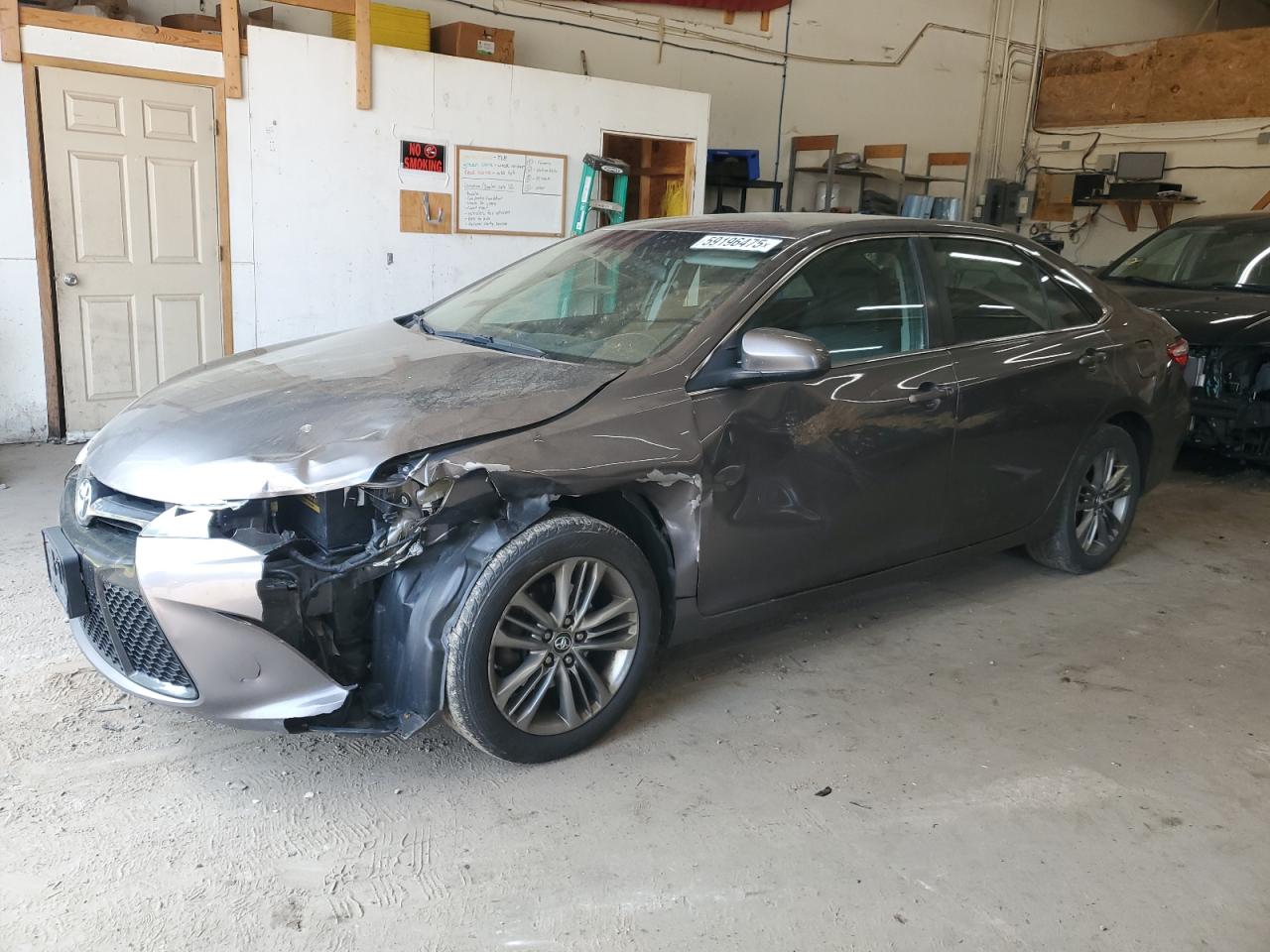 TOYOTA CAMRY LE