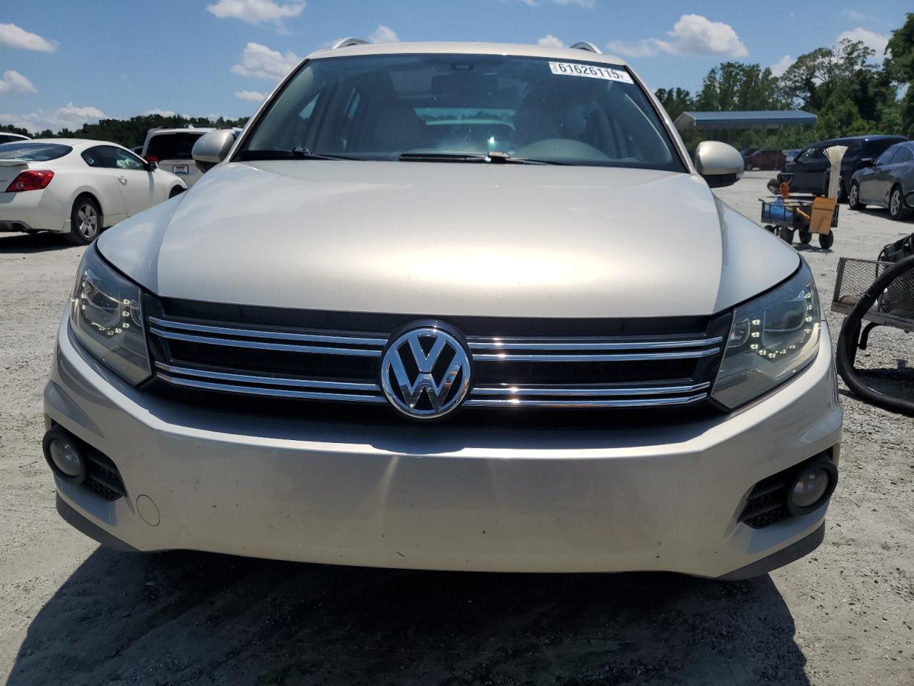 VOLKSWAGEN TIGUAN S