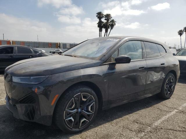 BMW IX XDRIVE5