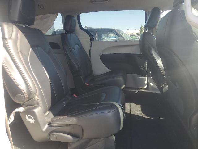 2017 CHRYSLER PACIFICA T - 2C4RC1BG1HR543955
