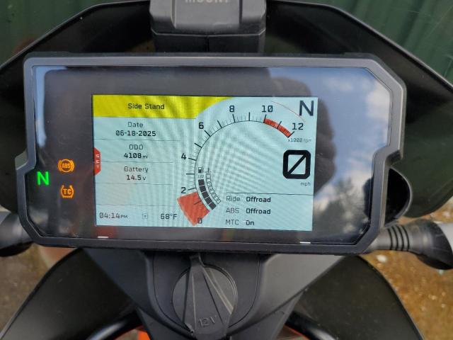 2021 KTM 890 ADVENT VBKTR6401MM822349