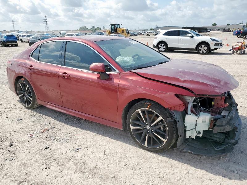 Vin: 4t1b61hk3ju564184, lot: 59361595, toyota camry xse 20184
