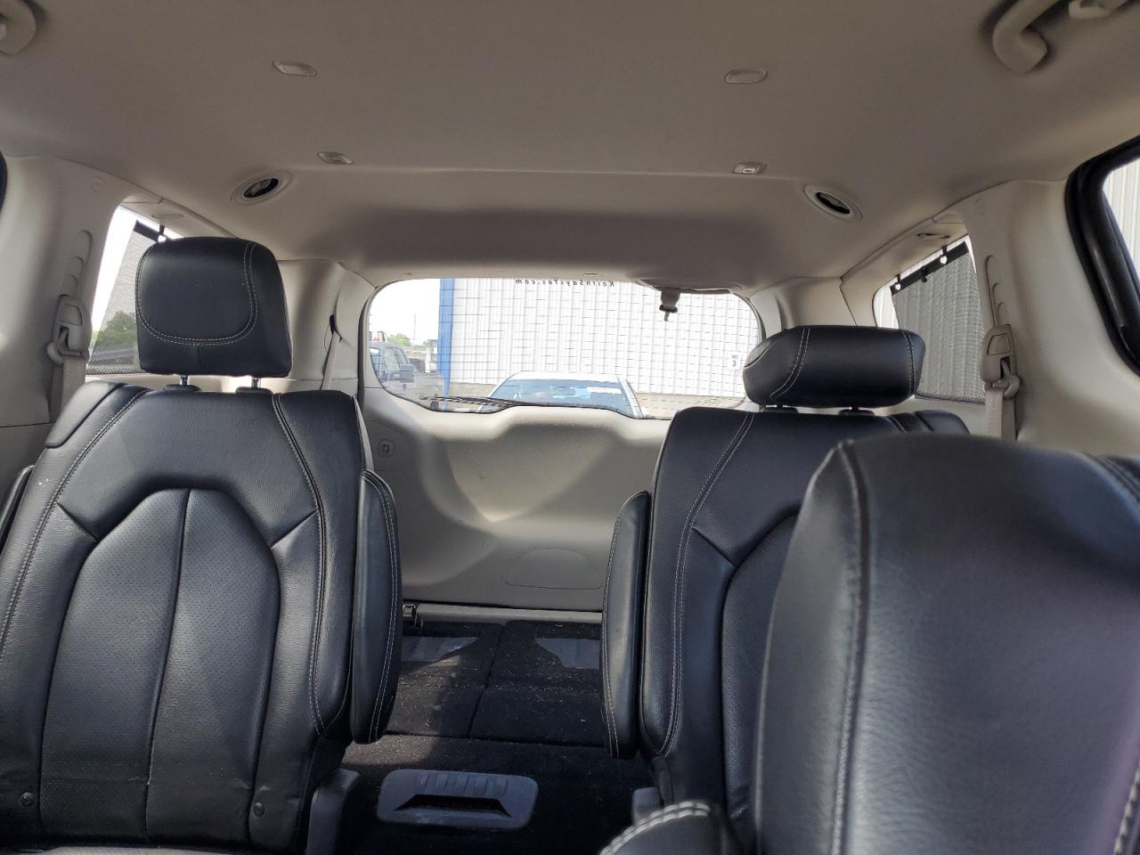 CHRYSLER PACIFICA TOURING L