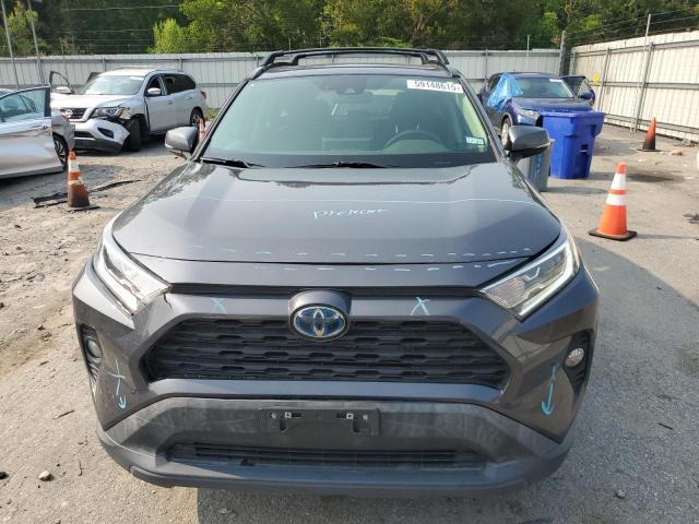 2021 TOYOTA RAV4 XLE - JTMRWRFVXMD126099