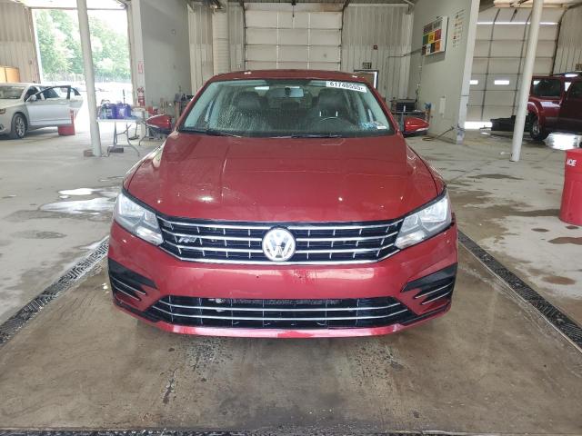 2017 VOLKSWAGEN PASSAT R-L 1VWDT7A34HC061143
