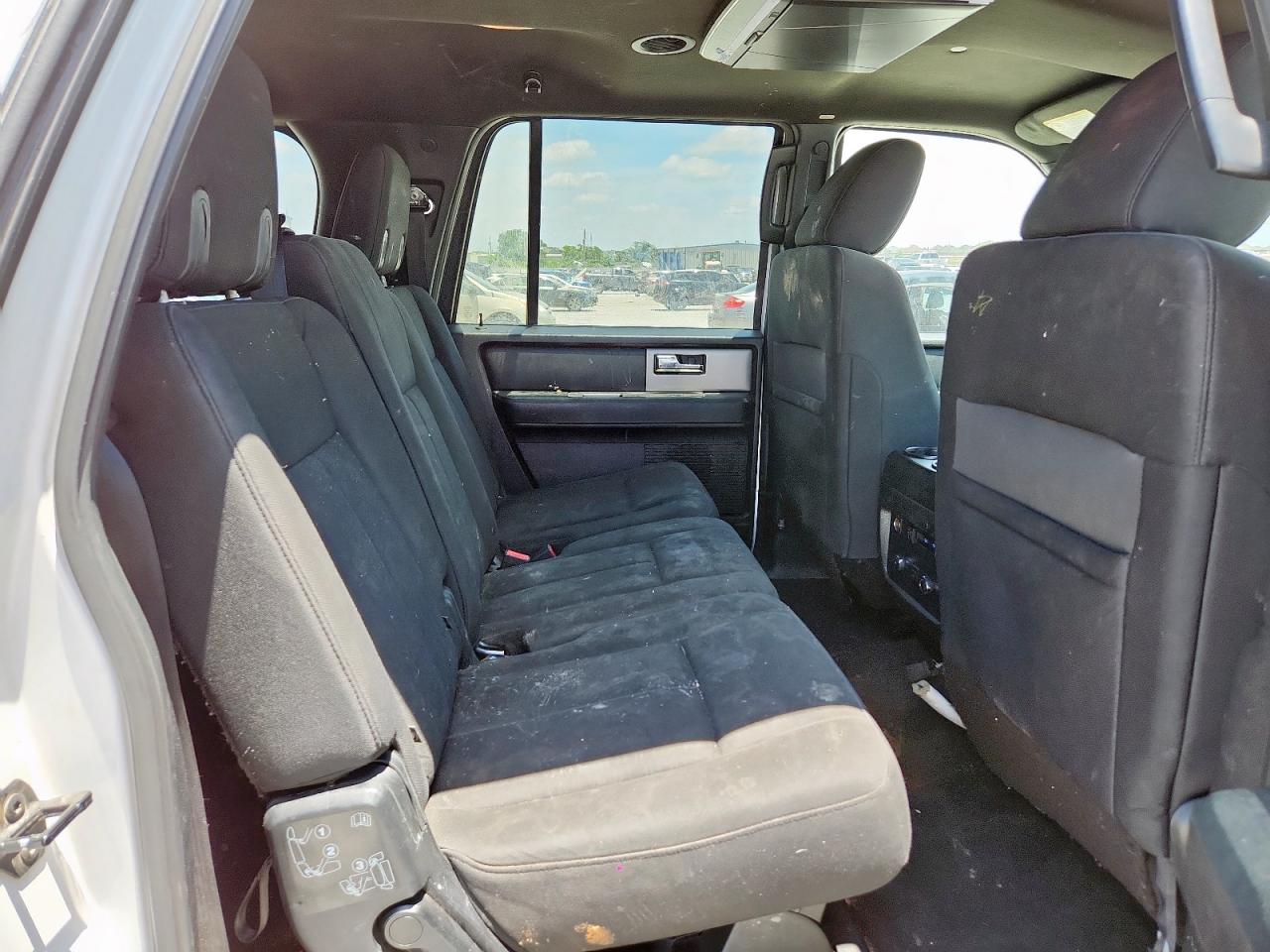 FORD EXPEDITION EL XLT