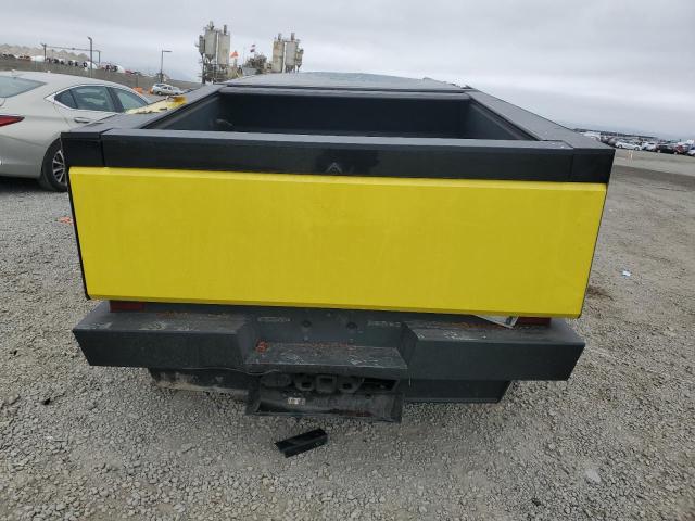 2024 TESLA CYBERTRUCK 7G2CEHEE0RA017195