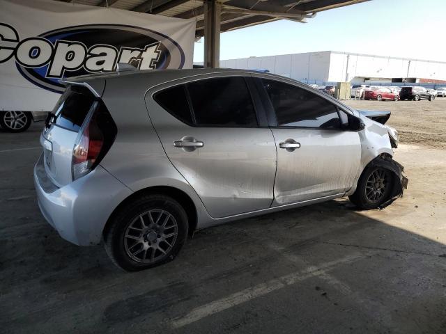2015 TOYOTA PRIUS C - JTDKDTB33F1575931