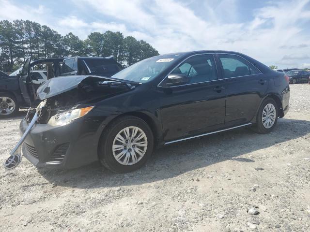 TOYOTA CAMRY BASE