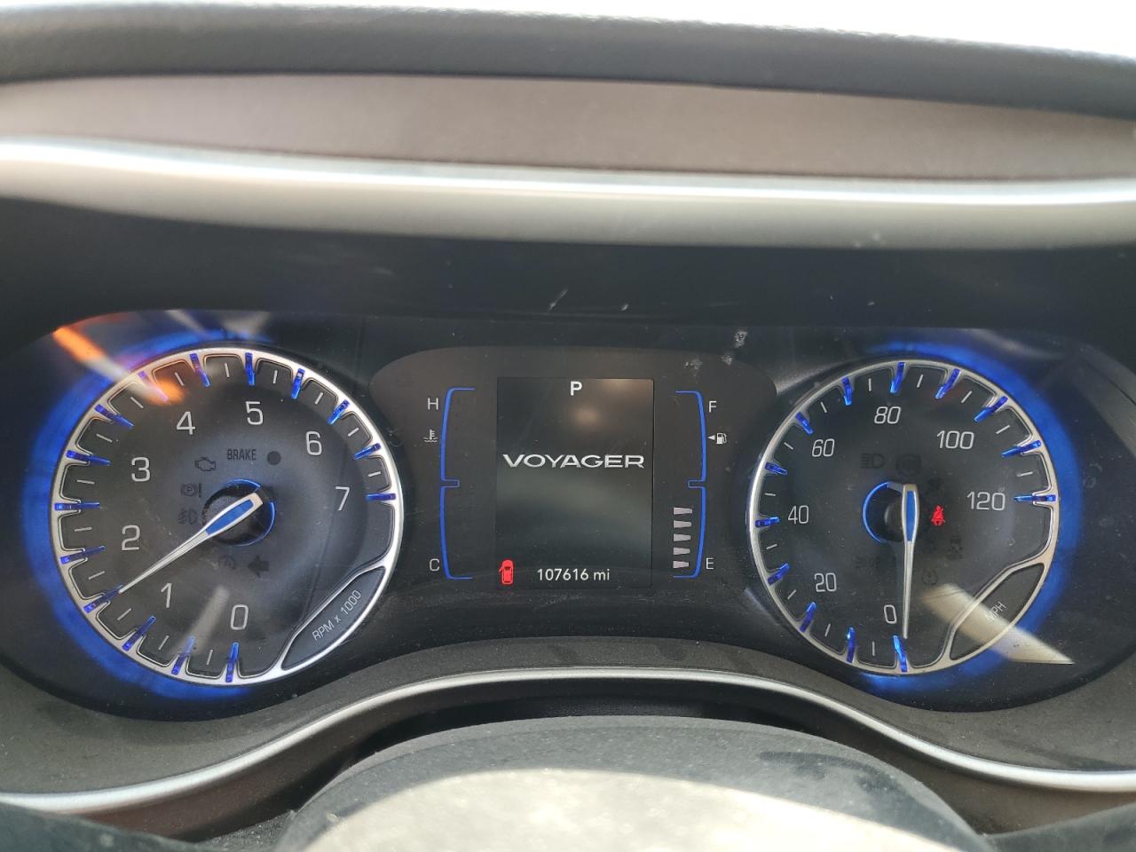 CHRYSLER VOYAGER LXI