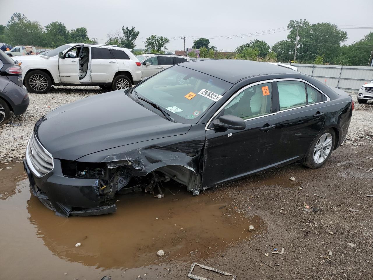 FORD TAURUS SE