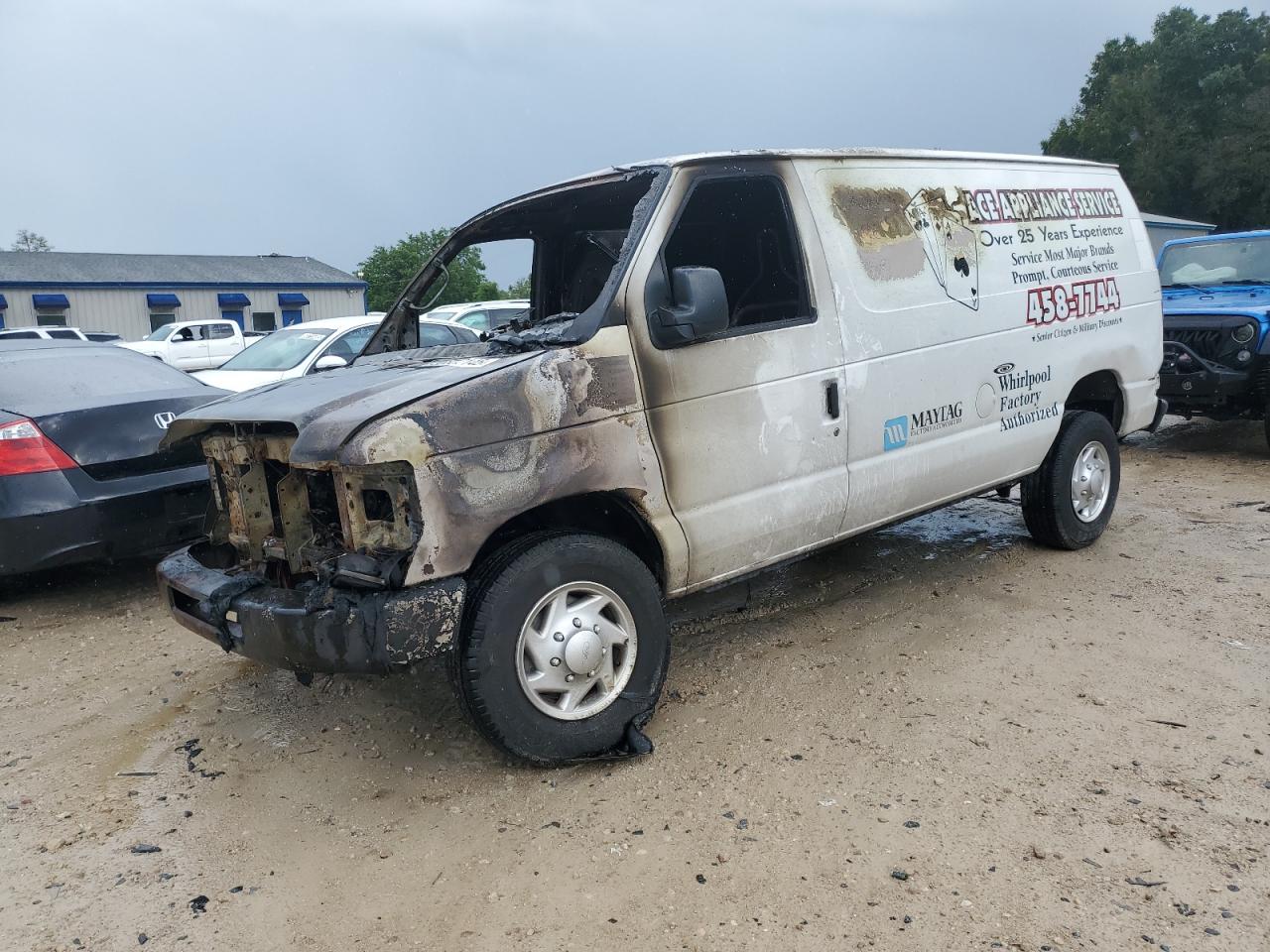 FORD ECONOLINE E250 VAN