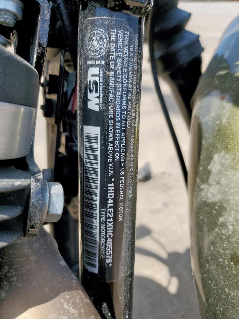 2017 HARLEY-DAVIDSON XL883 IRON 1HD4LE21XHC405576