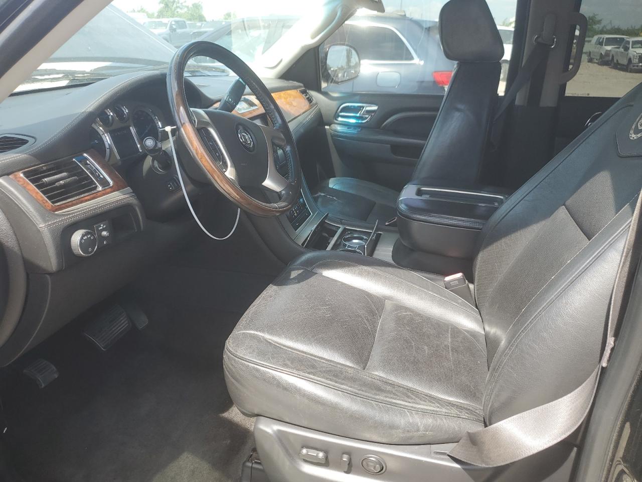 CADILLAC ESCALADE ESV PLATINUM