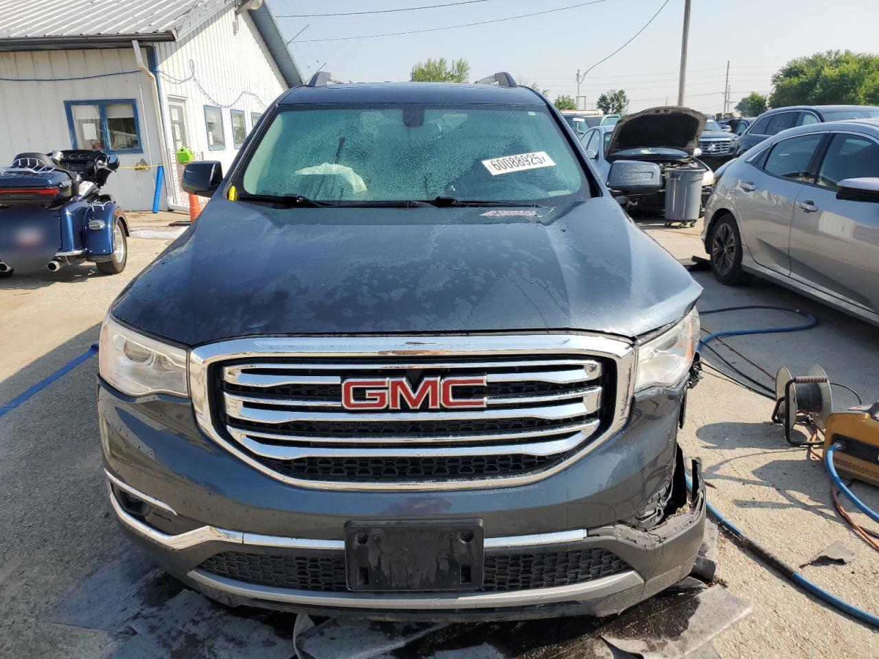 GMC ACADIA SLT-1