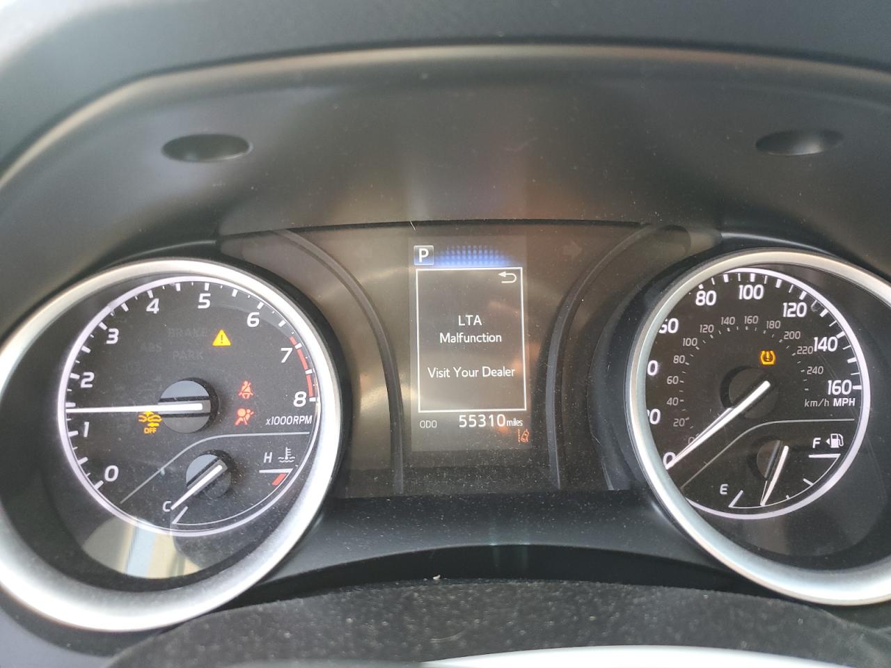 Toyota Camry le 2022