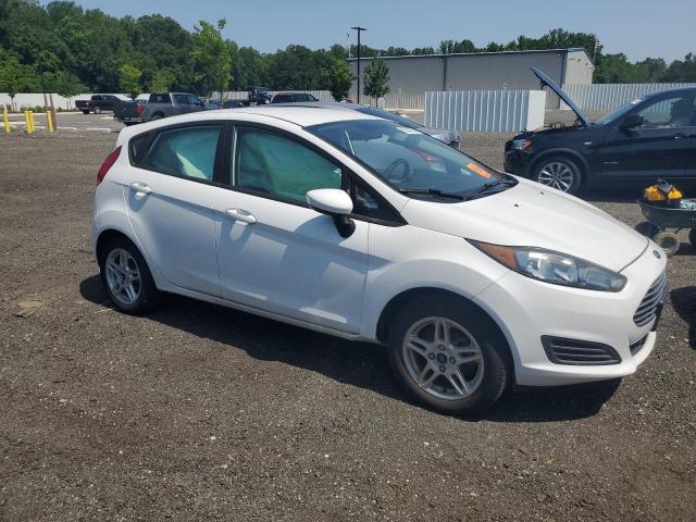 Vin: 3fadp4ej9hm129519, lot: 61383235, ford fiesta se 20174