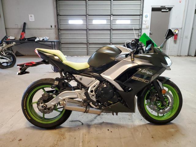 2024 KAWASAKI EX650 P ML5EXEP19RDAC4440