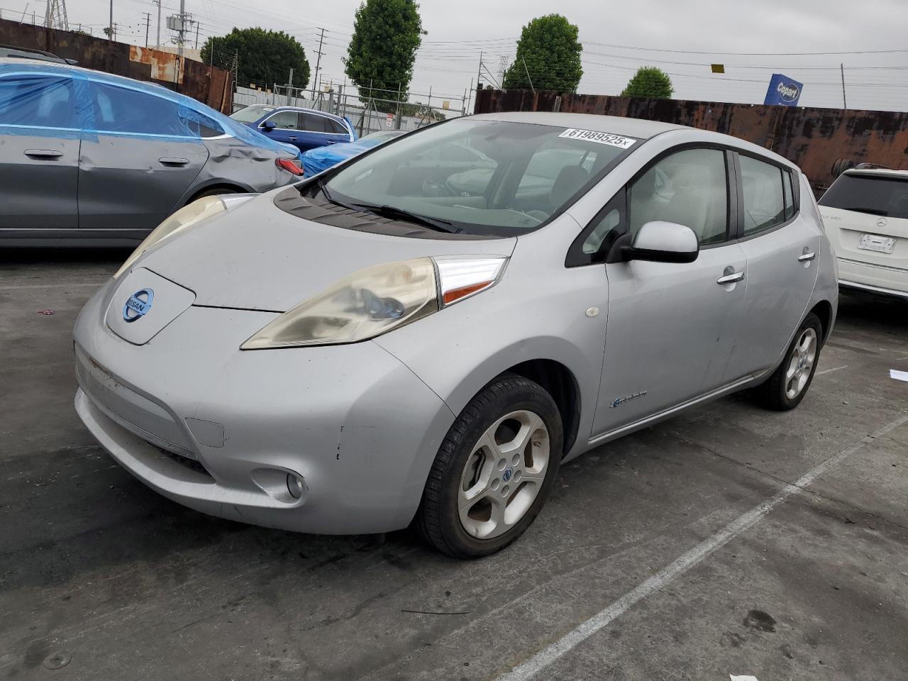 NISSAN LEAF SV