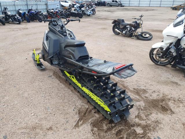POLARIS SNOWMOBILE 2022 black   SN1TGM8M7NC832025 photo #4